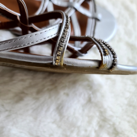 Mix It size 9 strappy sandals silver with rhinestones, worn once, pics show glue - Picture 12 of 15